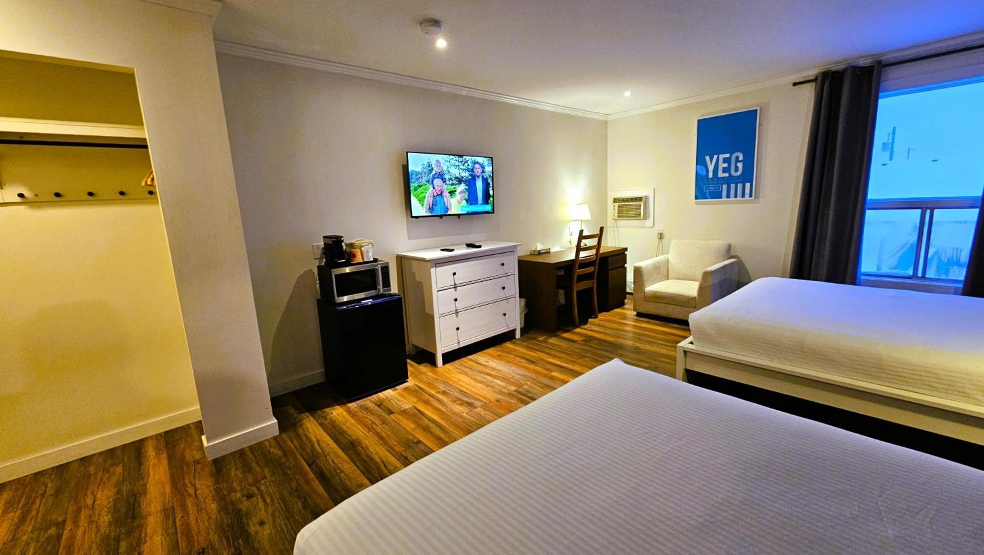 ווייטקורט Cloud 9 Inn מראה חיצוני תמונה