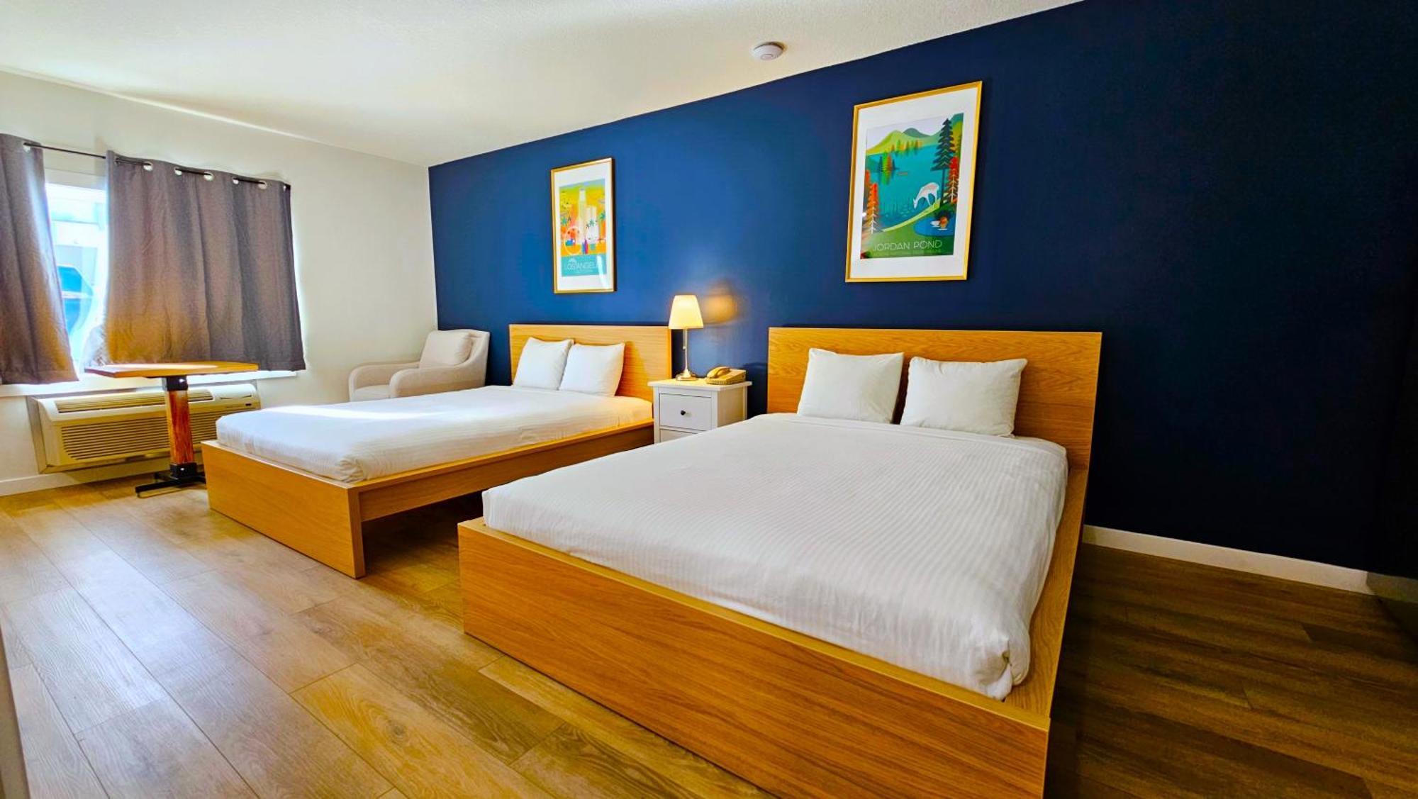 ווייטקורט Cloud 9 Inn מראה חיצוני תמונה