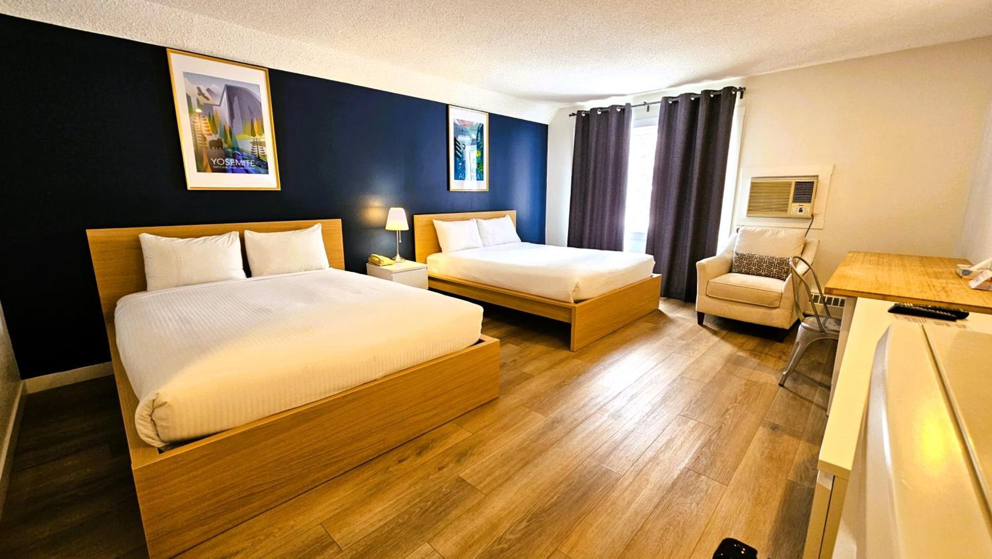 ווייטקורט Cloud 9 Inn מראה חיצוני תמונה