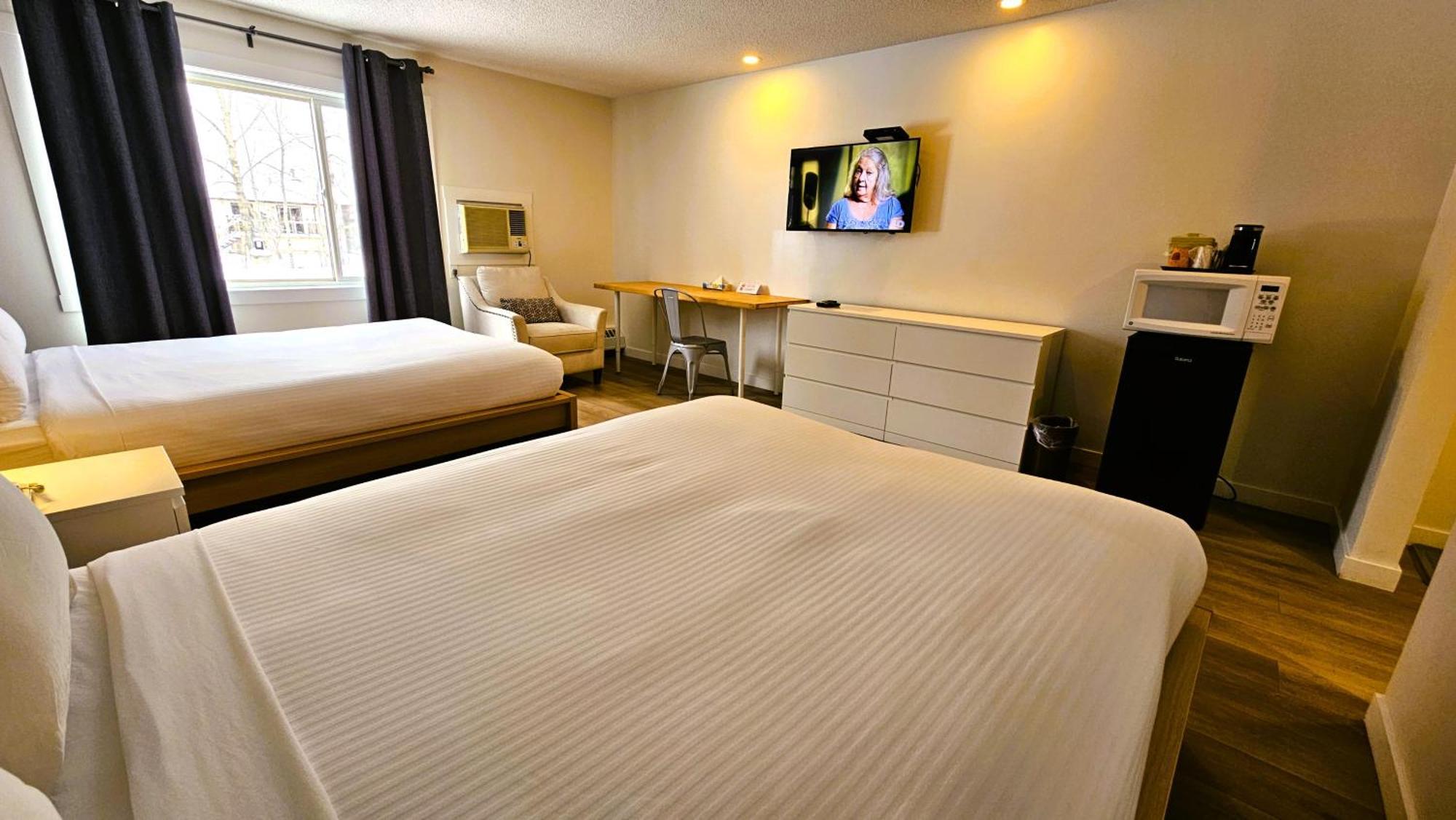 ווייטקורט Cloud 9 Inn מראה חיצוני תמונה