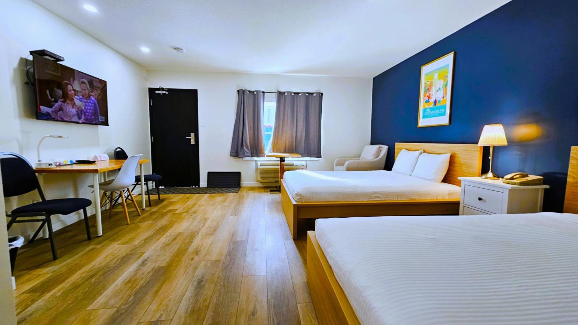 ווייטקורט Cloud 9 Inn מראה חיצוני תמונה