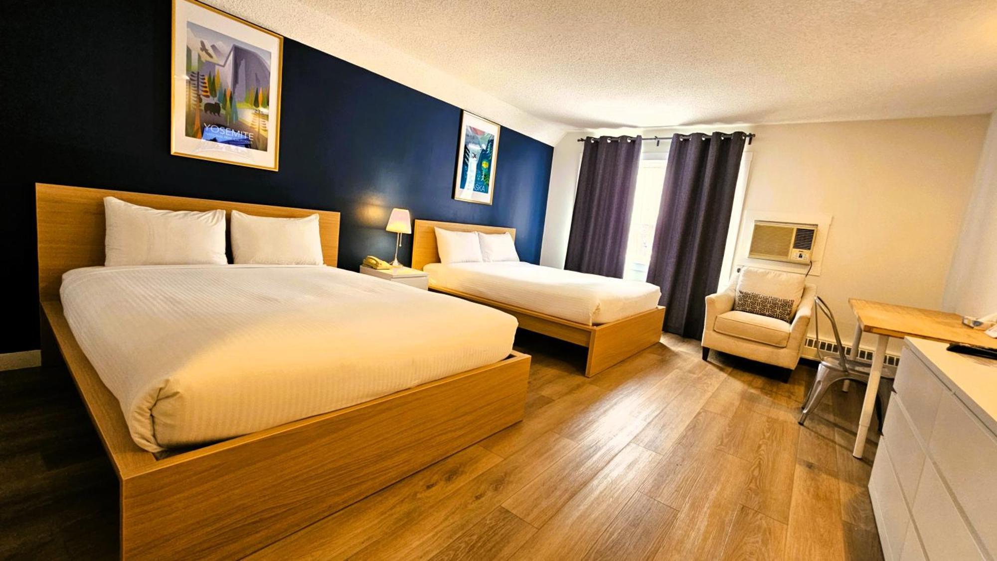ווייטקורט Cloud 9 Inn מראה חיצוני תמונה