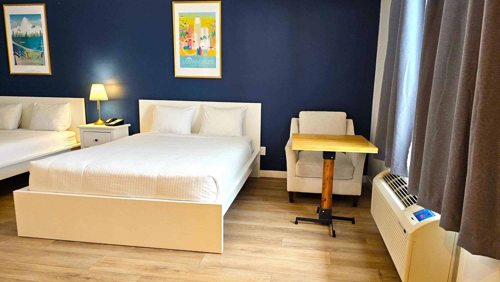 ווייטקורט Cloud 9 Inn מראה חיצוני תמונה