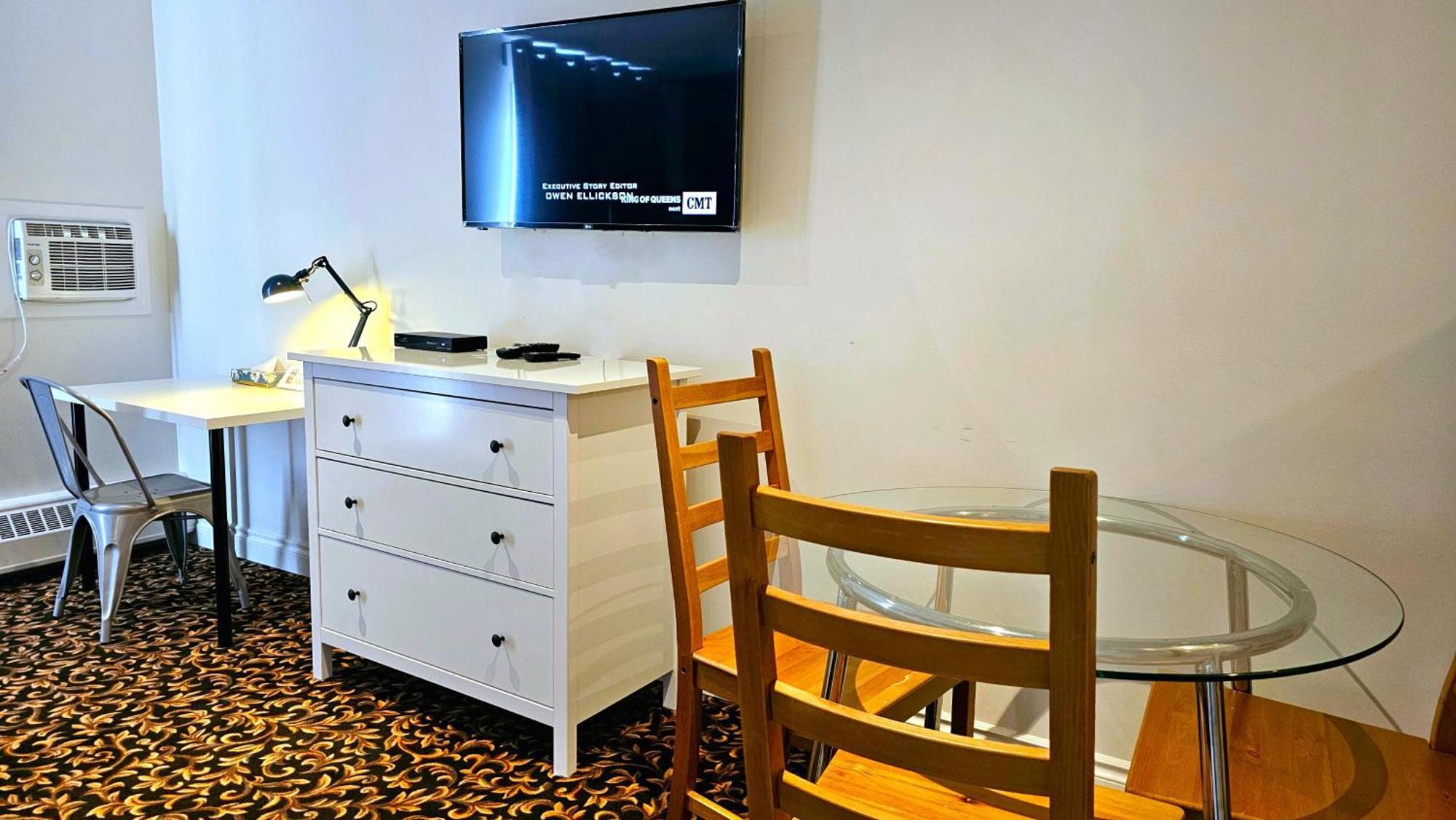 ווייטקורט Cloud 9 Inn מראה חיצוני תמונה